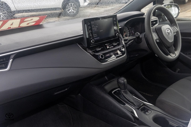 2018 Toyota Corolla Ascent Sport image 8