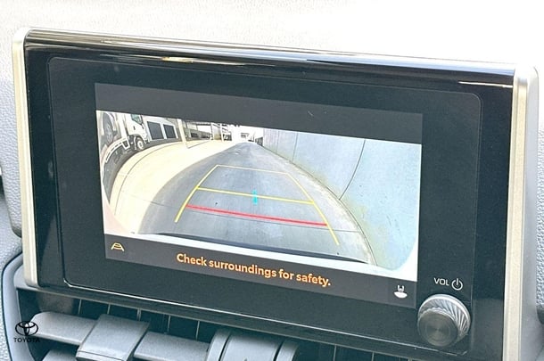 2023 Toyota Rav4 Hybrid GX AWD image 4