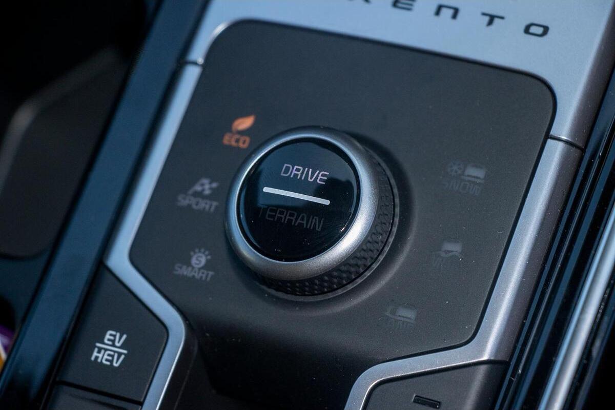 2024 Kia Sorento PHEV GT-Line Auto AWD MY25 image 11