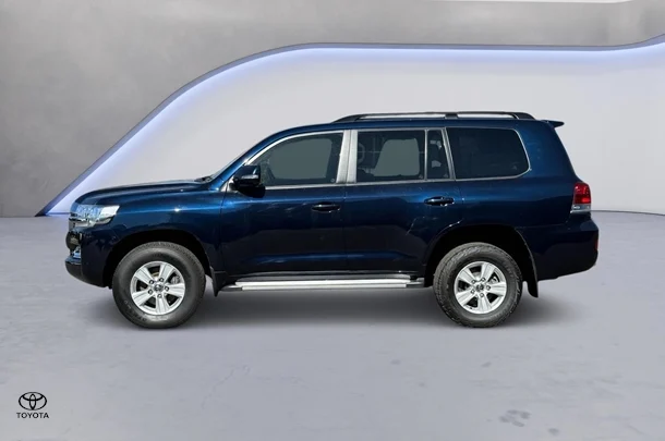 2018 Toyota Landcruiser GXL image 4