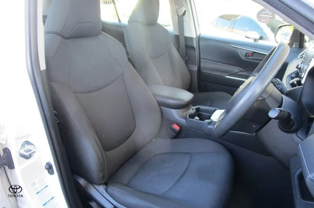 2019 Toyota Rav4 Hybrid GX AWD image 12