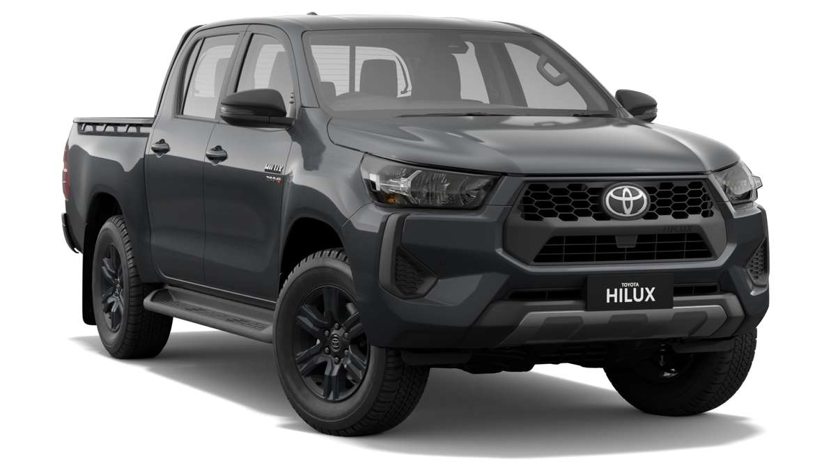 2024 Toyota Hilux 4x4 SR 48V Diesel Double-Cab Pick-Up image 1