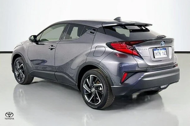 2022 Toyota C-HR Hybrid Koba 2WD image 6