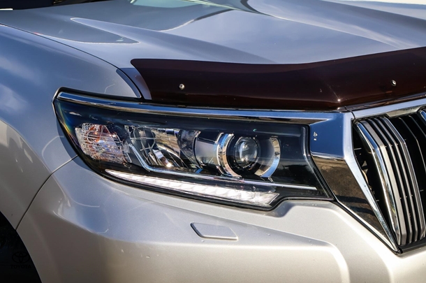 2019 Toyota Prado VX image 13