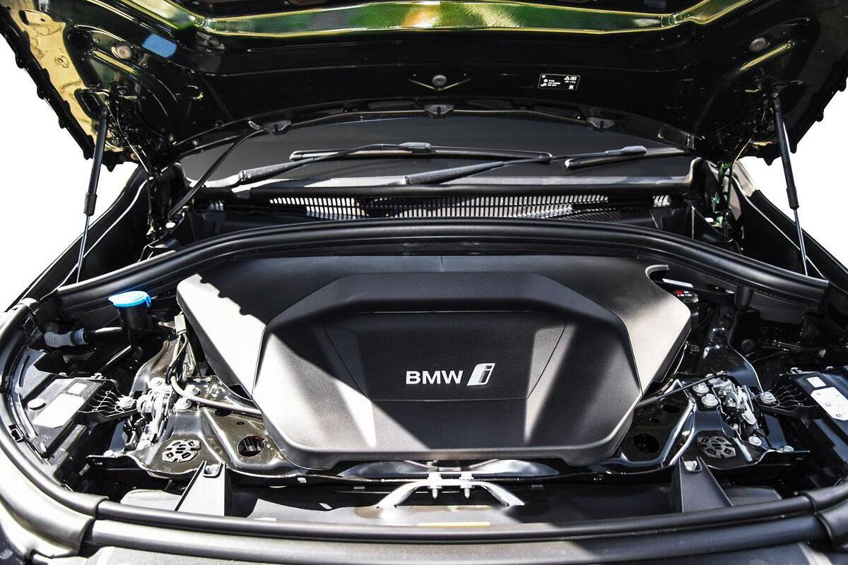 2025 BMW iX1 eDrive20 xLine U11 Auto image 9