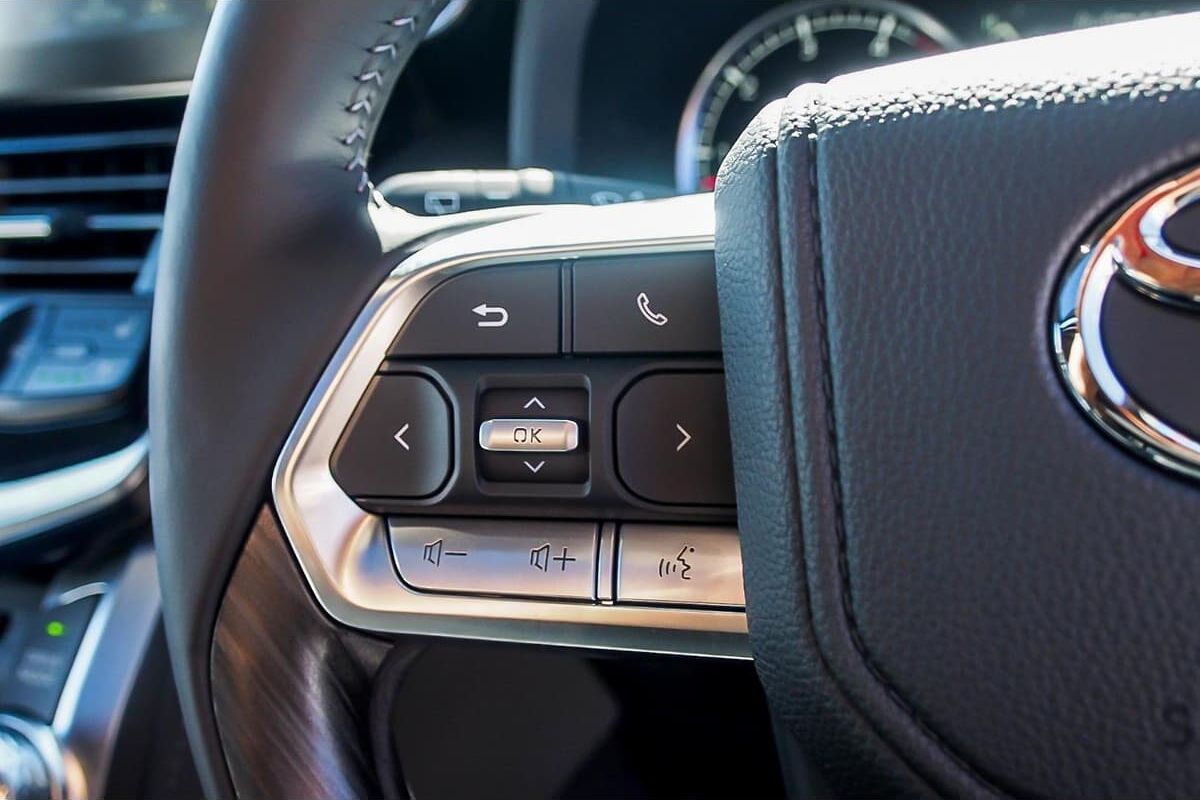 2025 Toyota Landcruiser GR Sport Auto 4x4 image 16