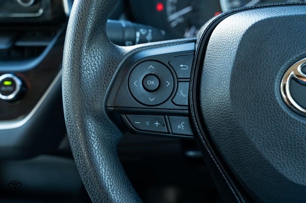 2020 TOYOTA Corolla Sedan Hybrid Ascent Sport image 17