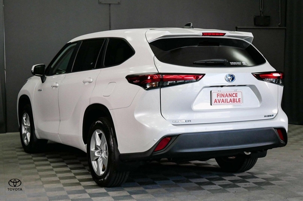 2024 Toyota Kluger Hybrid GX image 6