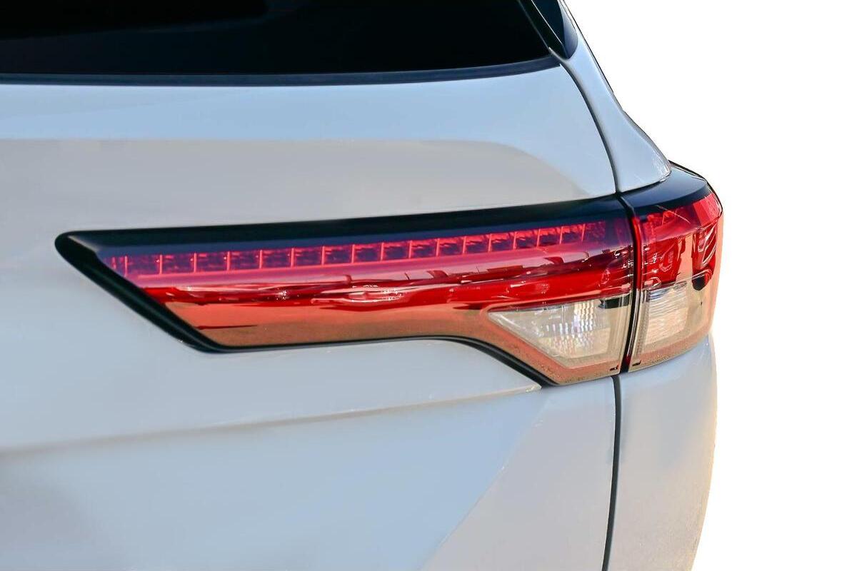 2024 Mitsubishi Outlander PHEV ES ZM Auto AWD MY24 image 12