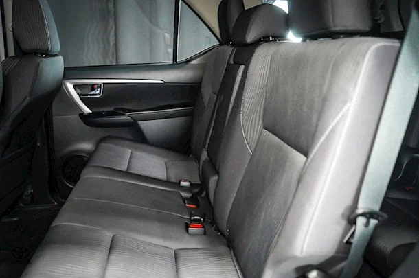 2025 Toyota Fortuner GXL image 12