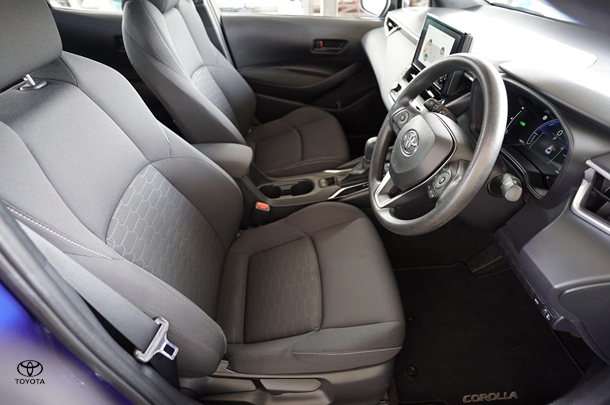 2023 Toyota Corolla Hatch Hybrid Ascent Sport image 14