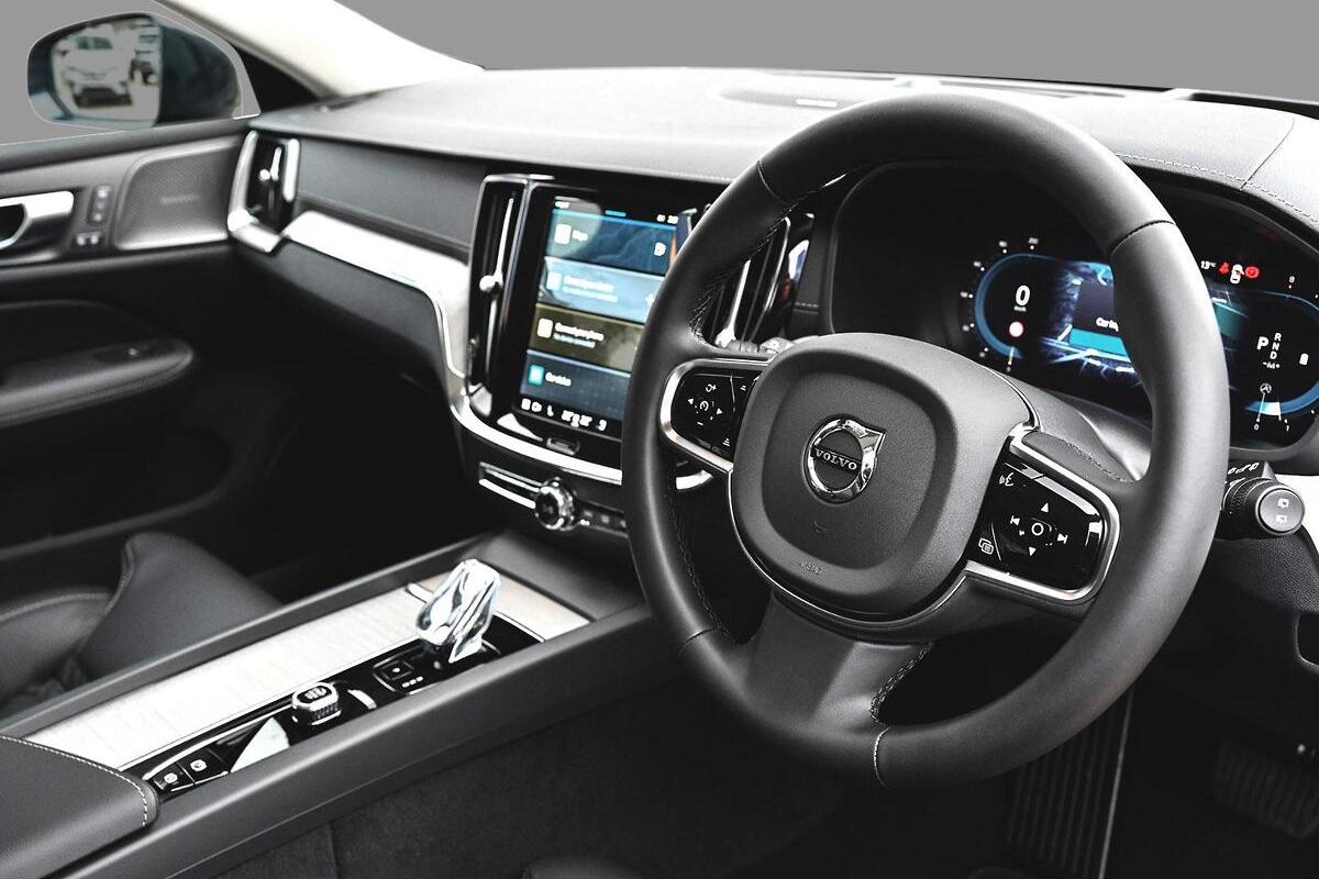 2024 Volvo V60 Cross Country Ultra B5 Bright Auto AWD MY25 image 5