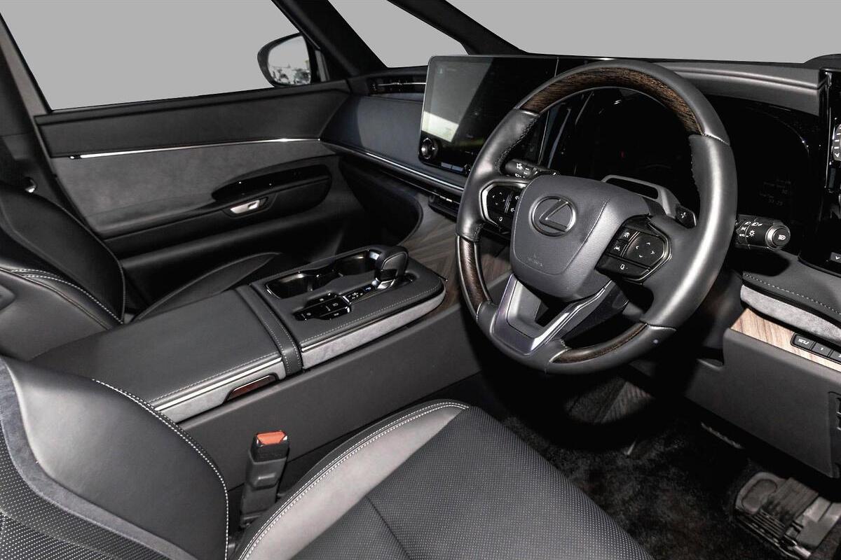 2024 Lexus LM LM350h Sports Luxury Auto 2WD image 6