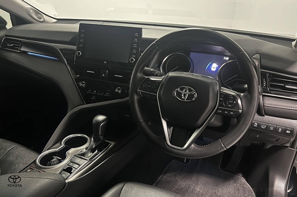 2021 Toyota Camry Hybrid SL image 10