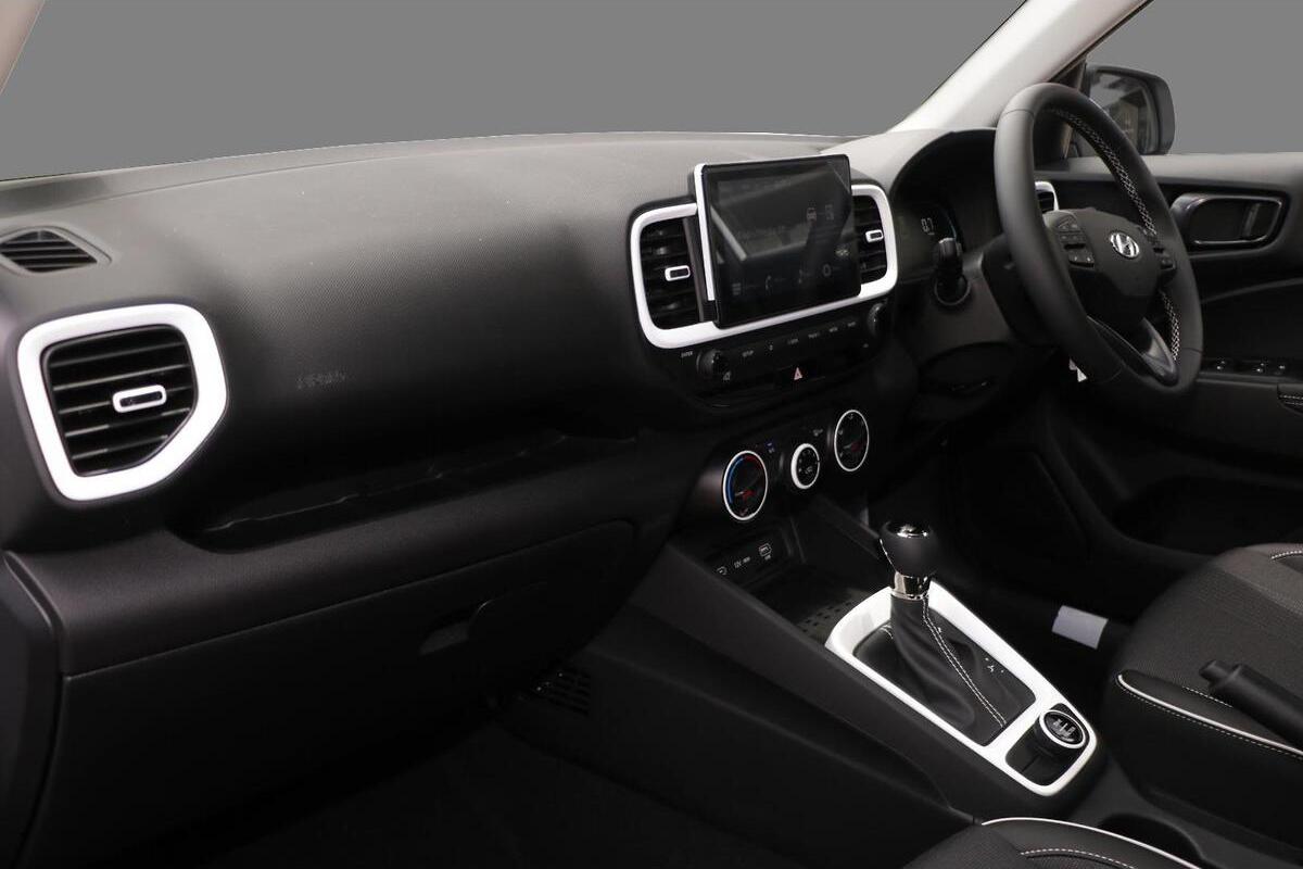 2025 Hyundai Venue Active Auto MY25 image 7