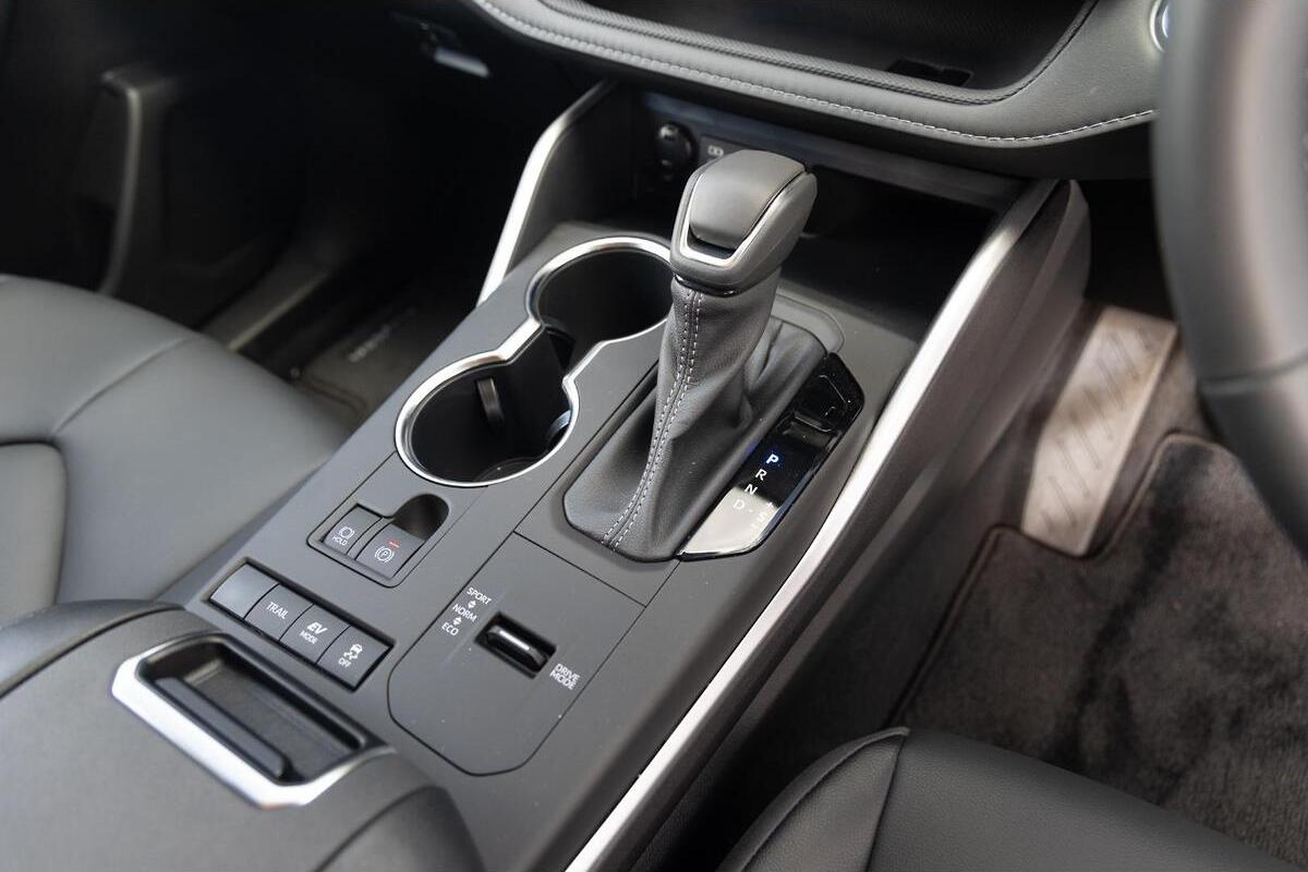 2025 Toyota Kluger GXL Auto eFour image 16