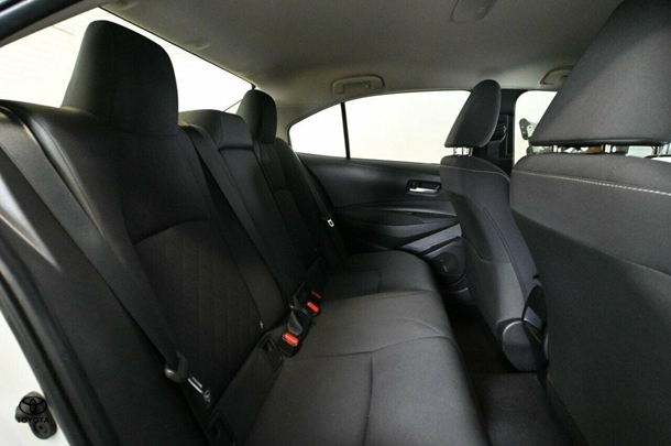 2023 Toyota Corolla Sedan Hybrid Ascent Sport image 9