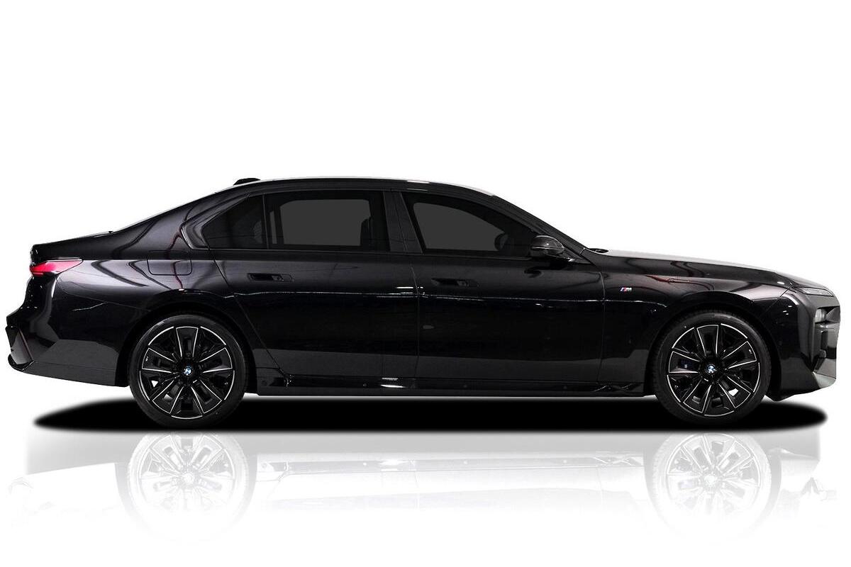 2025 BMW 7 Series 740i M Sport G70 Auto image 5