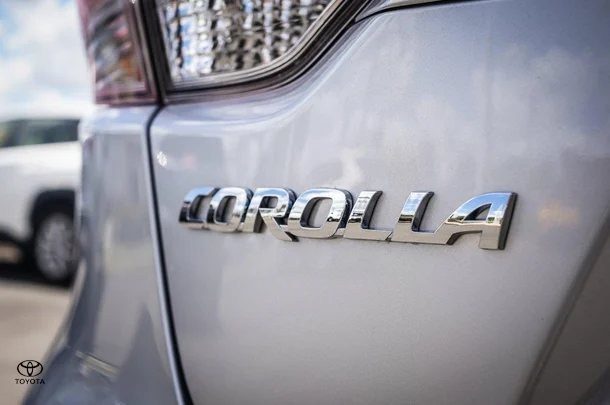 2024 Toyota COROLLA Ascent Sport image 18