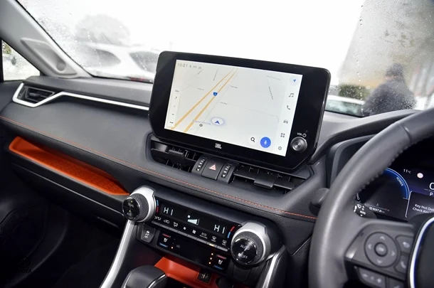 2024 Toyota RAV4 Hybrid Edge AWD image 19