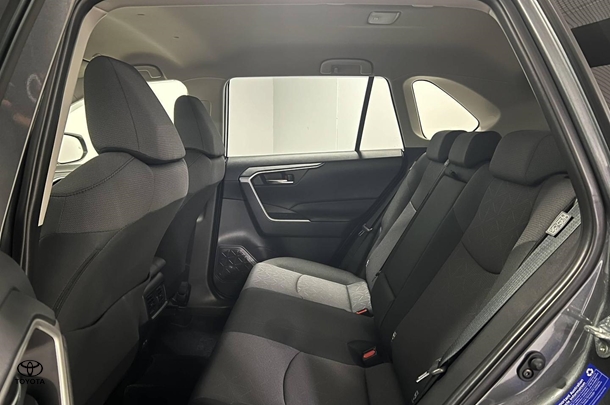 2024 Toyota Rav4 Hybrid GXL-2WD image 14