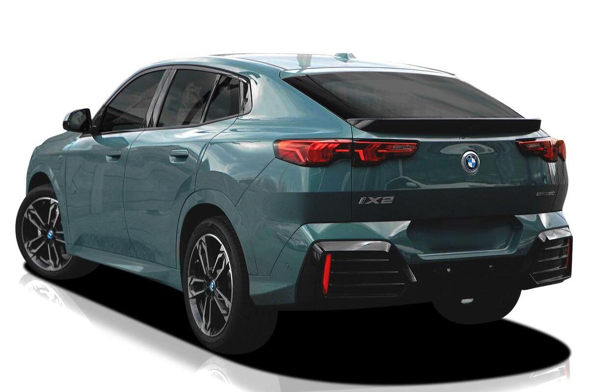 2025 BMW iX2 eDrive20 M Sport U10 Auto image 3