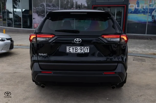 2023 Toyota RAV4 GX-2WD image 5