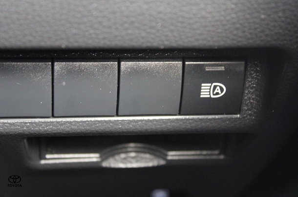 2023 Toyota RAV4 Hybrid GX-2WD image 28