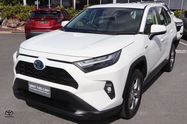 2023 Toyota RAV4 Hybrid GX AWD image 3