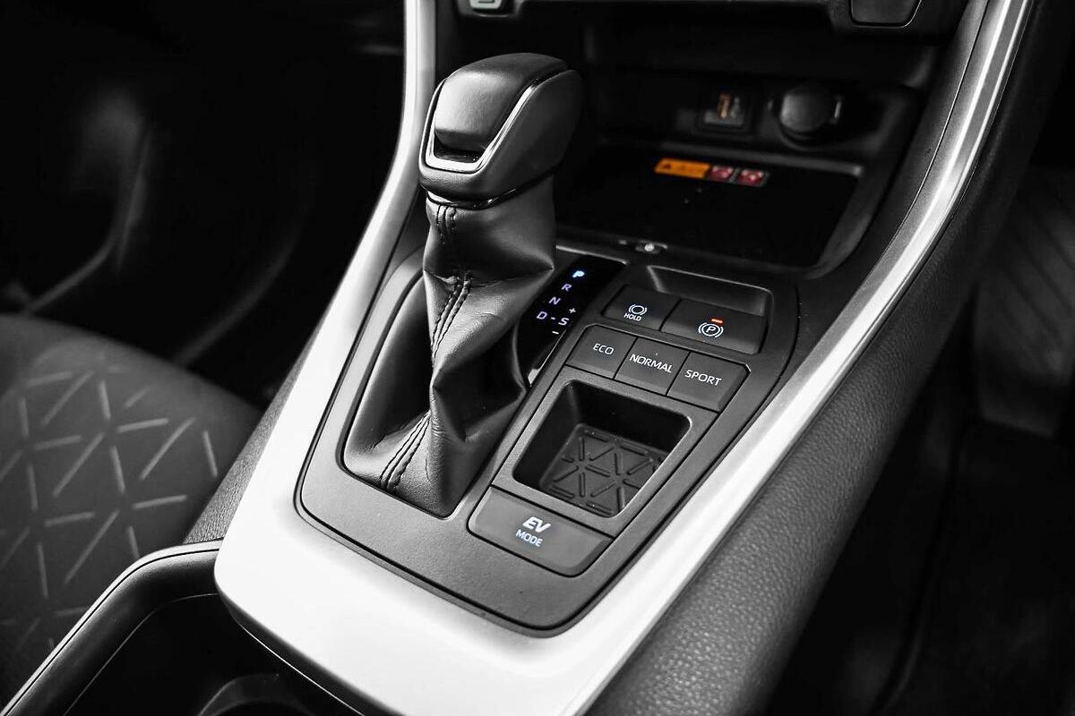2024 Toyota RAV4 GXL Auto 2WD image 16