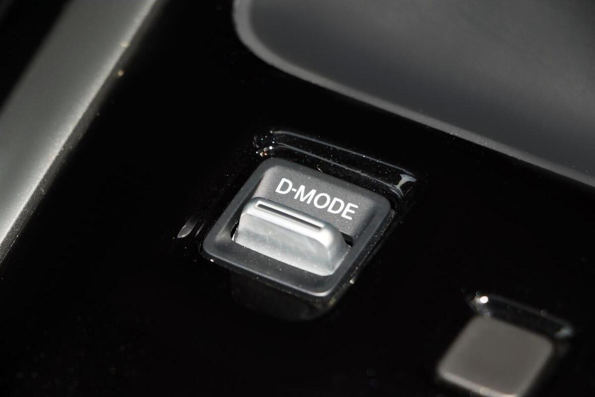 2024 Nissan Navara ST-X D23 Auto 4x4 MY24 image 14