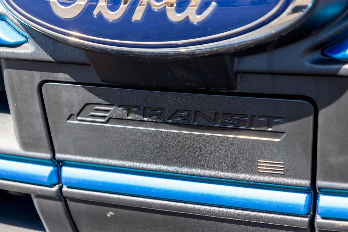 2024 Ford E-Transit 420L VO Auto MY24.00 image 12