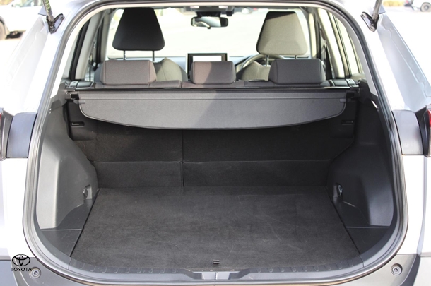 2023 Toyota RAV4 Hybrid GX AWD image 17