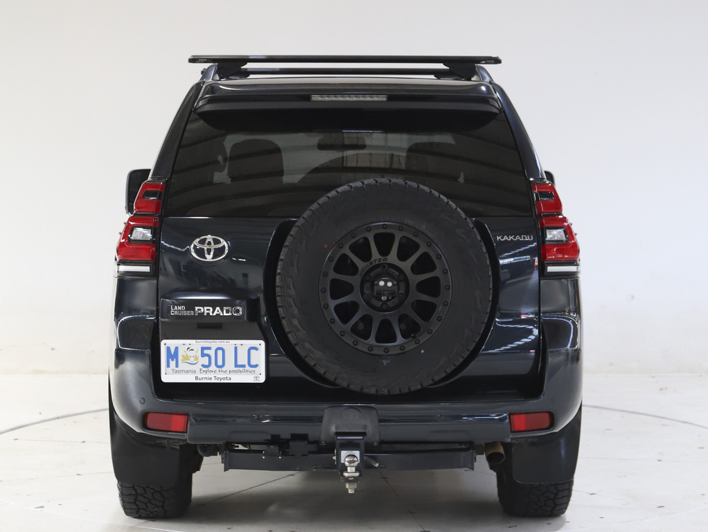 2017 Toyota Prado Kakadu image 6