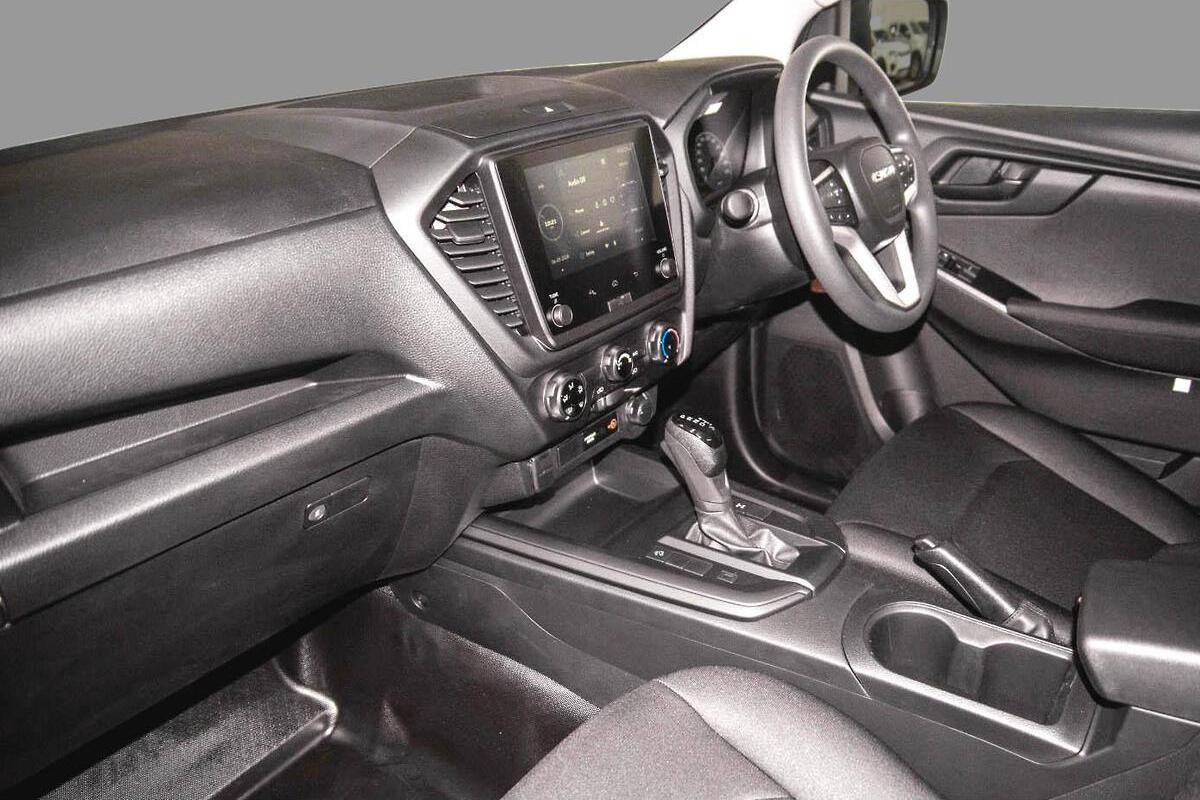 2025 Isuzu D-MAX SX Manual 4x4 MY24 image 7