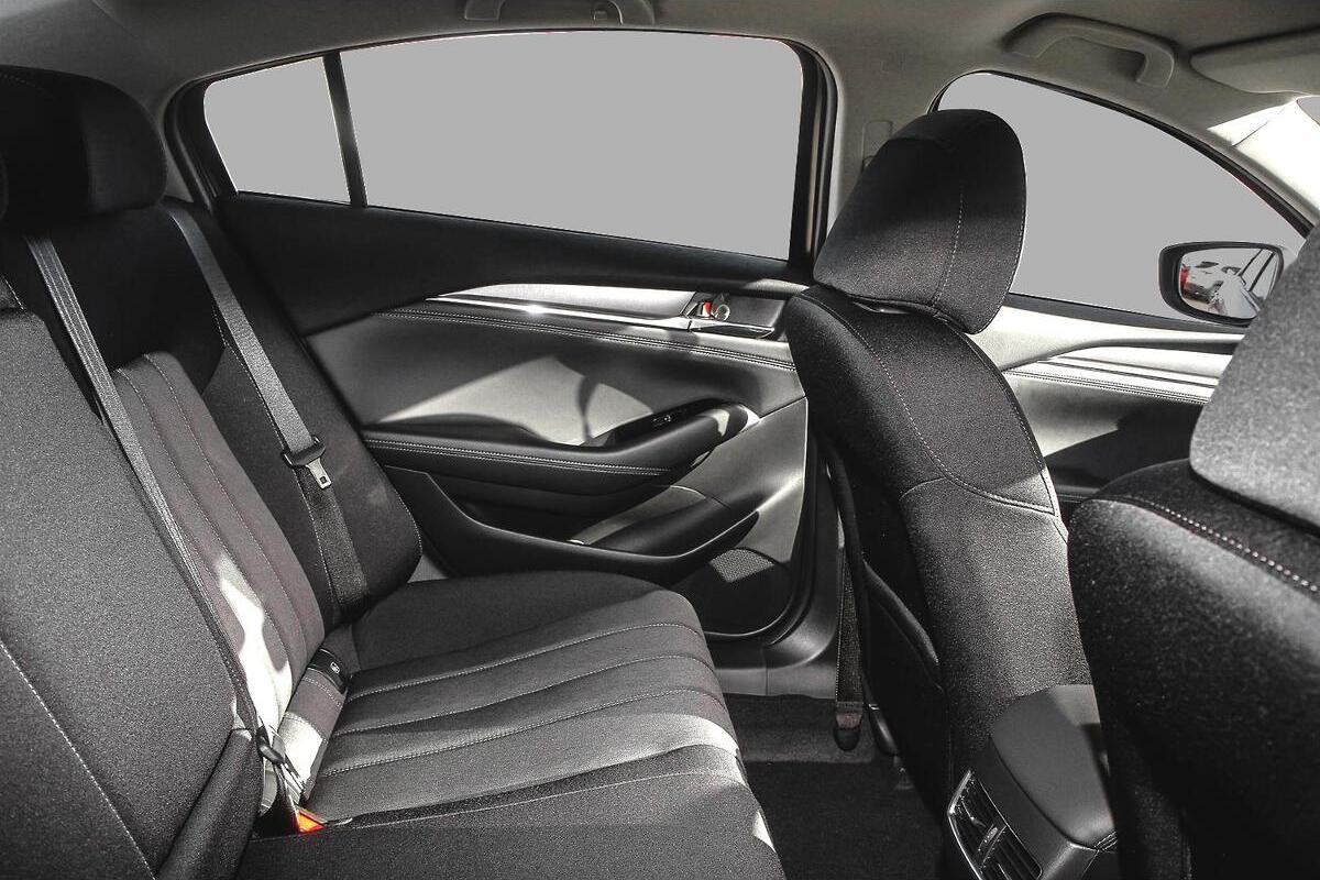 2024 Mazda 6 G25 Sport GL Series Auto image 9