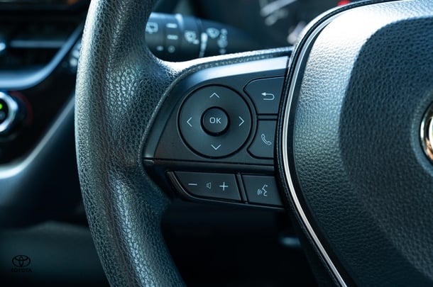 2019 TOYOTA Corolla Hatch Hybrid Ascent Sport image 18