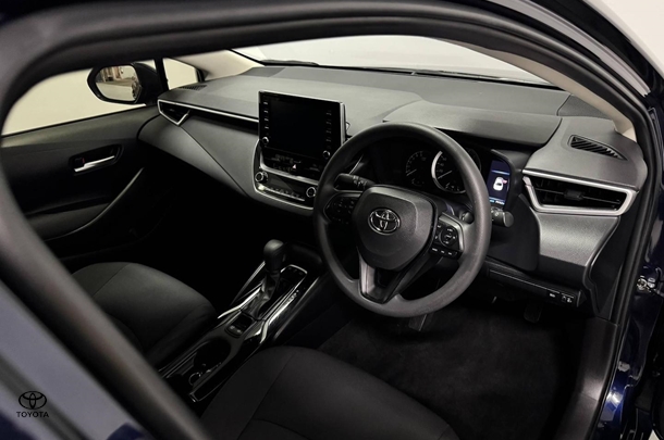 2022 Toyota Corolla Sedan Hybrid Ascent Sport image 9