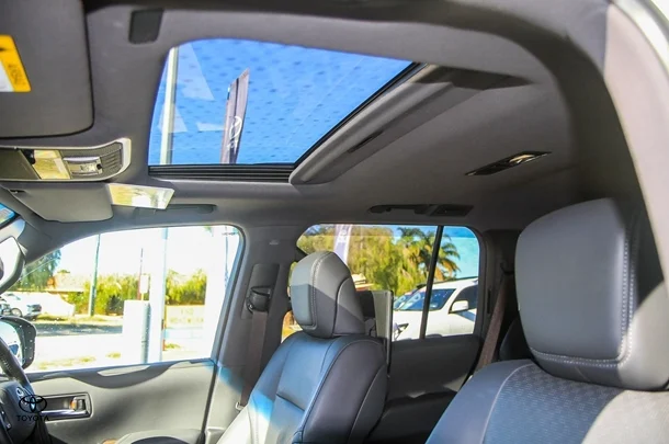 2024 Toyota Landcruiser Sahara image 11