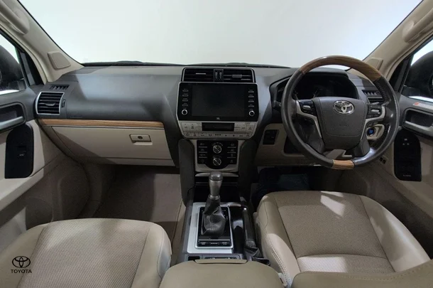 2022 Toyota Prado Kakadu image 2