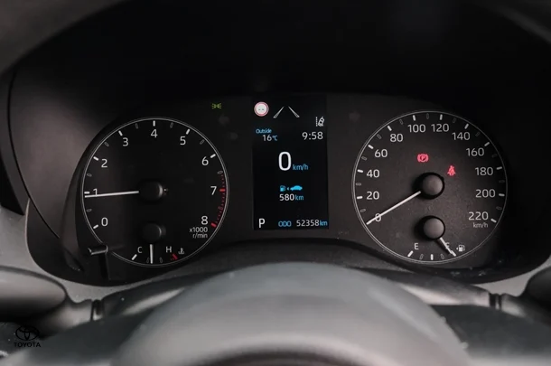 2022 Toyota Yaris Ascent Sport image 10