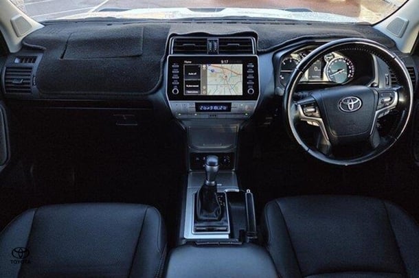 2021 Toyota Prado GXL image 16