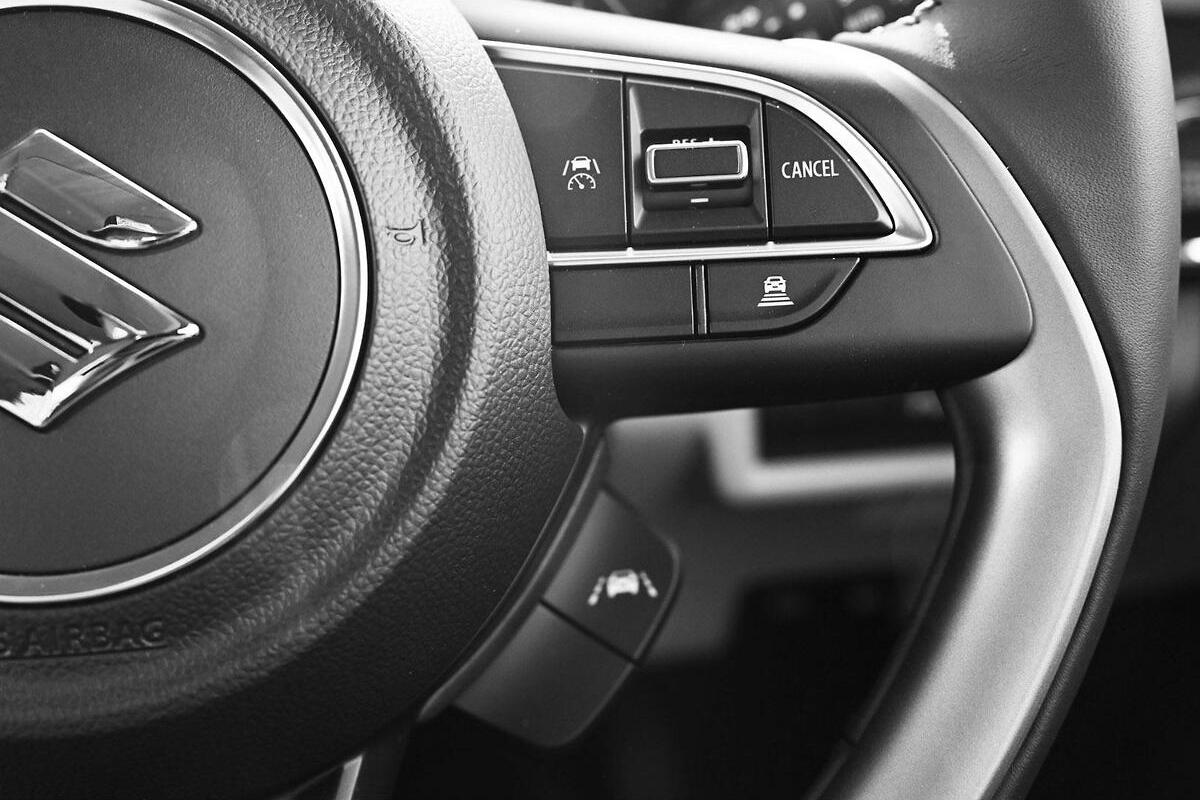 2024 Suzuki Swift Hybrid GLX Auto image 14