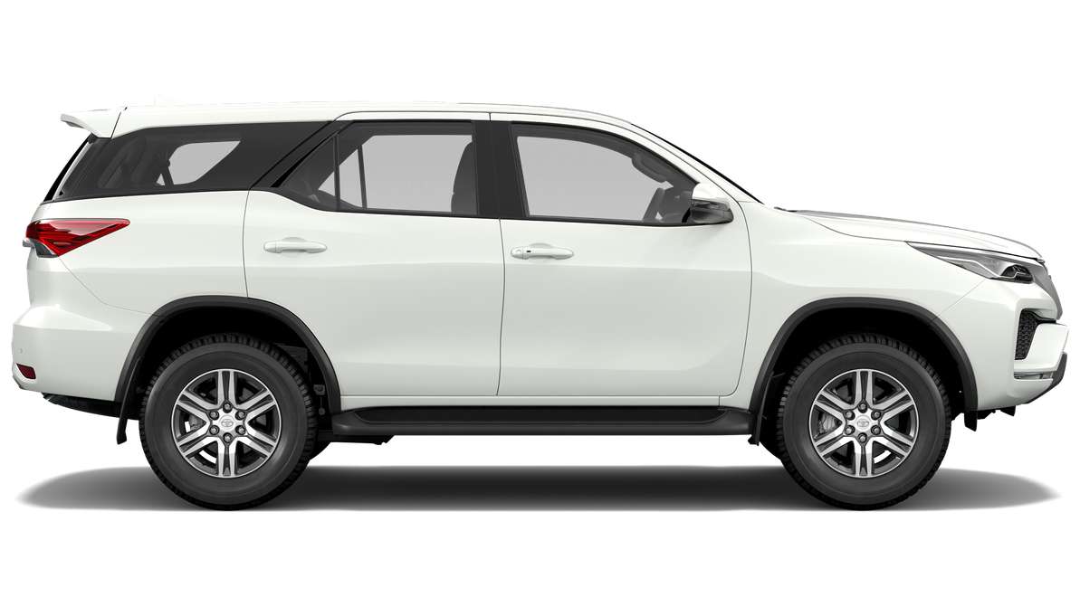 2025 Toyota Fortuner GX Automatic image 2