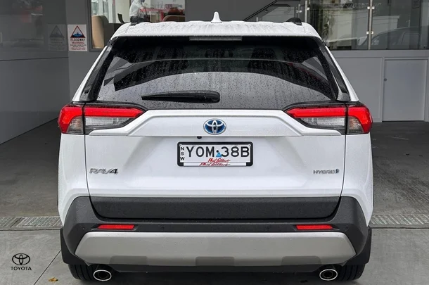 2024 Toyota RAV4 Hybrid GXL AWD image 5