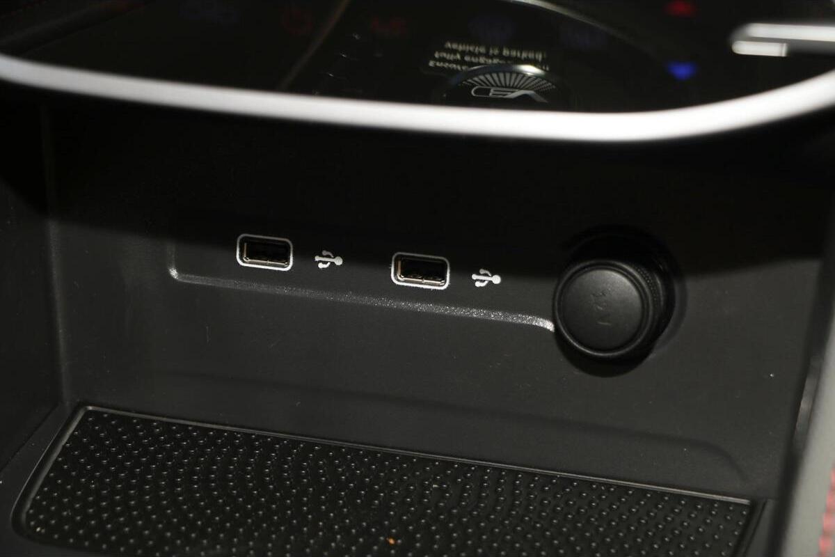 2024 LDV eT60 Auto MY23 Dual Cab image 17