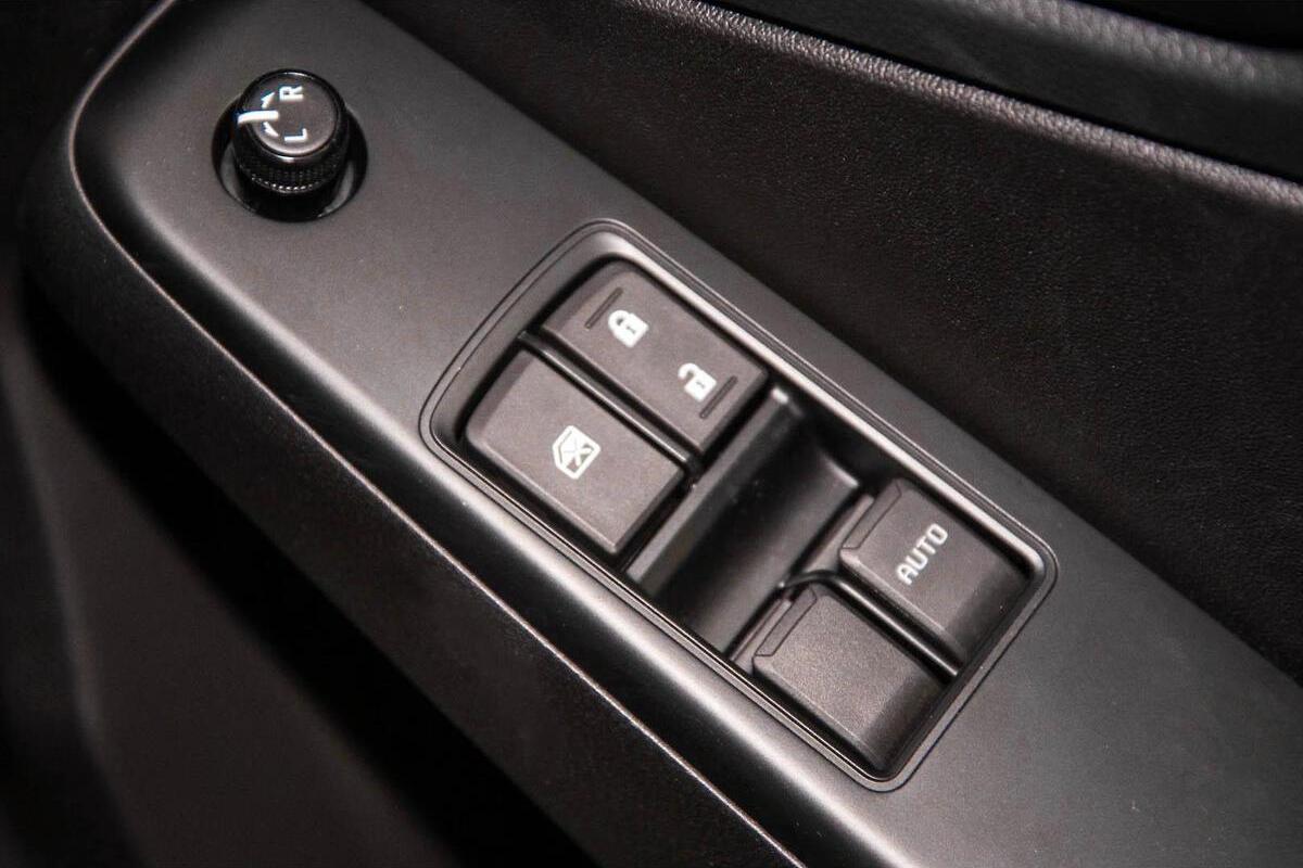 2024 Isuzu D-MAX SX Auto 4x4 MY24 image 17