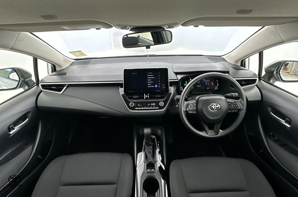2023 Toyota Corolla Sedan Hybrid Ascent Sport image 2