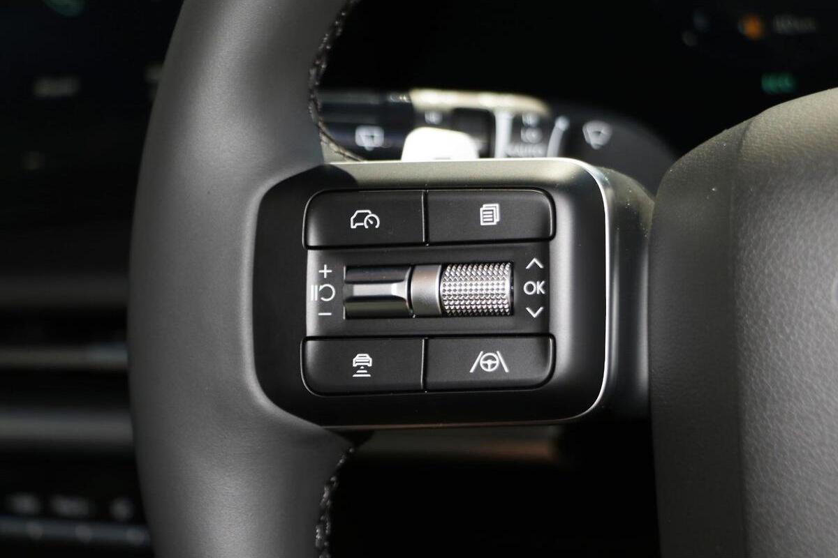 2025 Hyundai Santa Fe Hybrid Auto AWD MY25 image 16