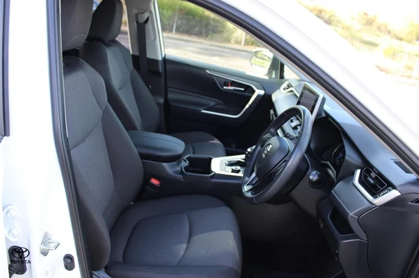 2024 Toyota RAV4 Hybrid GXL AWD image 16